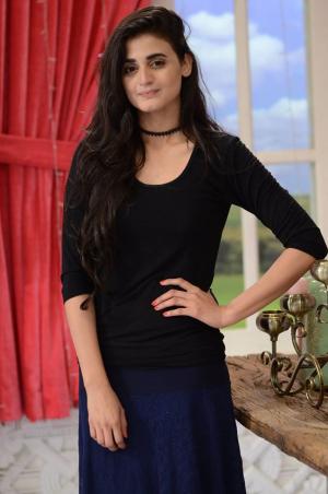 Hira Salman/Mani
