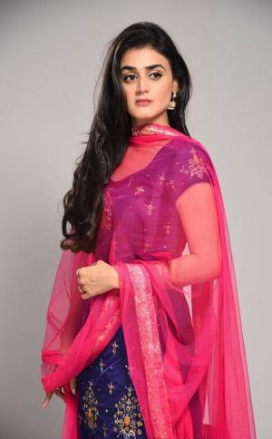 Hira Salman/Mani