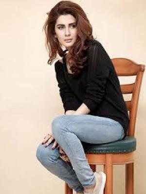 Kubra Khan