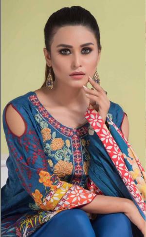 Momina Khan