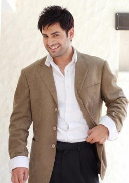 Emmad Butt photo Emmad Butt photo