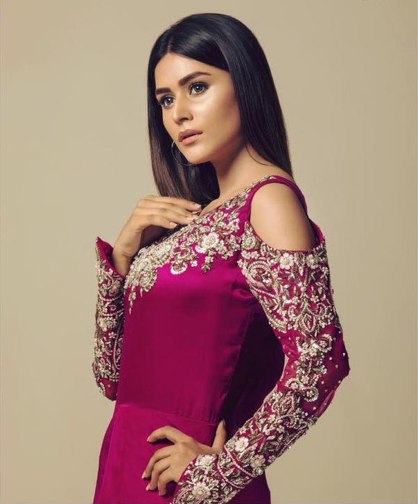 Momina Khan photo Momina Khan photo