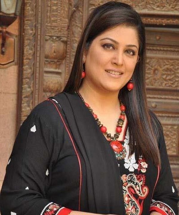 Fazila Qazi photo