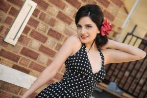 Armeena Rana Khan photo title=