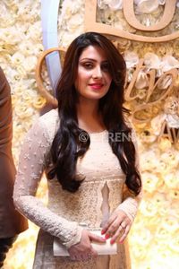Ayeza Khan photo title=