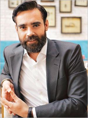 Hassan Niazi photo title=