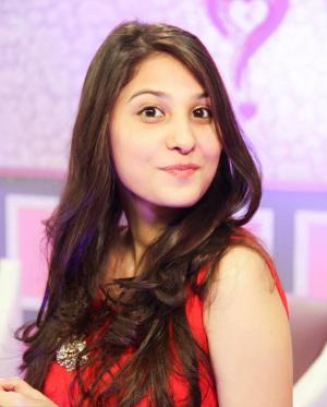 Hina Altaf Khan photo title=