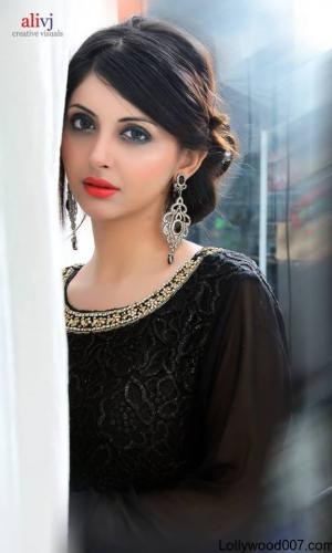 Moomal Khalid photo title=