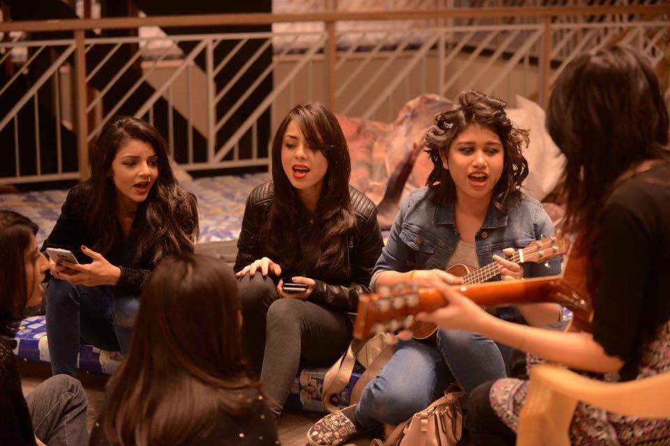 Khaadi's 18th Anniversary Song Choo Liya Aasman | All Girl Band